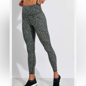 Varley Evereve High Waist Leggings Zebra Print Size Medium
